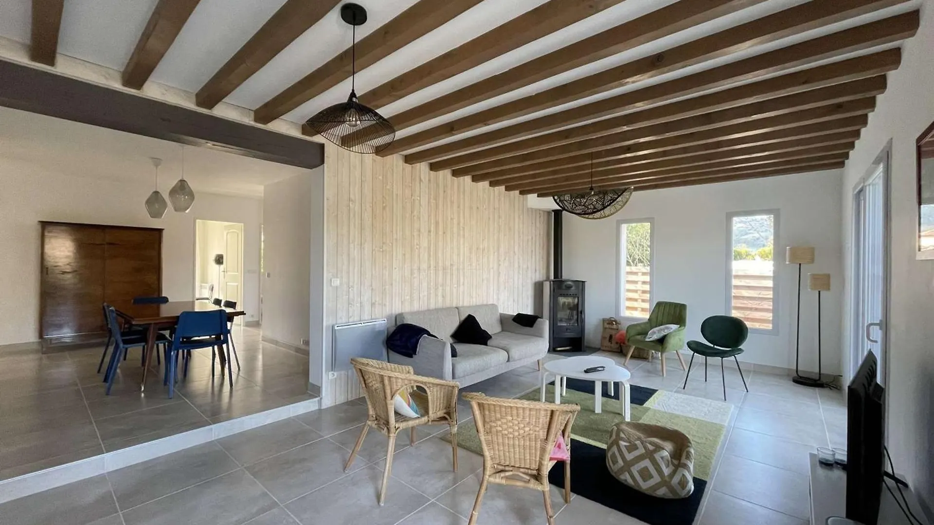 Villa T5 Avec Piscine Privee, Proche Riviere, Wifi - Fr-1-382-218 Vallon-Pont-dʼArc 0*,  Fransa